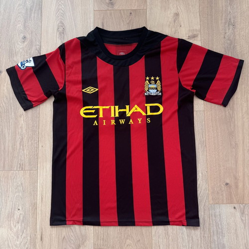 Umbro 2011-12 Manchester City Away Shirt Mens size S, like new