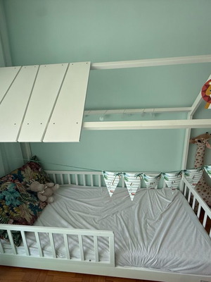 Κρεβάτι παιδικό Montessori Bebe Stars με custom made ορθοπαιδικό στρώμα σαν καινούργιο