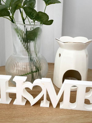 Home decorative table piece new in white or black