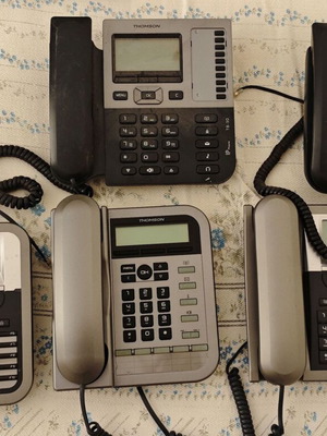 Thomson IP phones used, pack of 5, compatible with VoIP/SIP