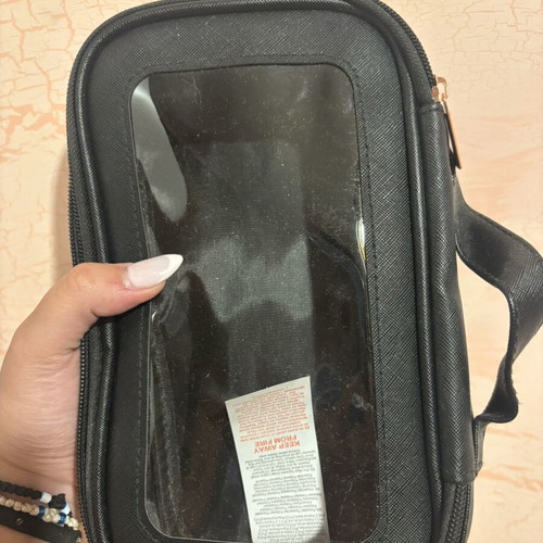 Black toiletry bag, suitable for brush storage