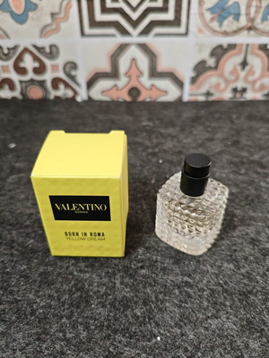 Μίνι άρωμα Valentino Donna Born in Roma Yellow Dream 5 ml