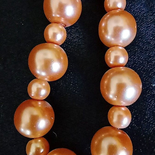 Necklace with Orange Faux Pearls graduated beads 43 cm like new