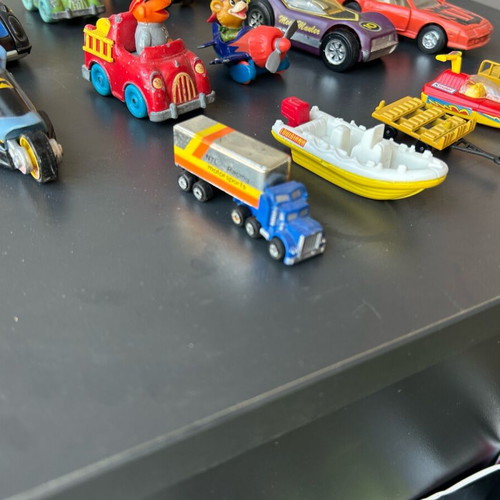 Old toy cars used, pack of 30 pieces