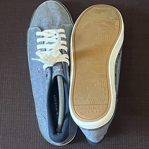 Tommy Hilfiger Sneakers Men’s size 43 very good condition light blue