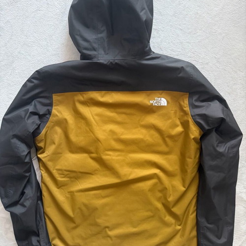 The North Face Millerton jacket like new, windproof, waterproof, black and gold