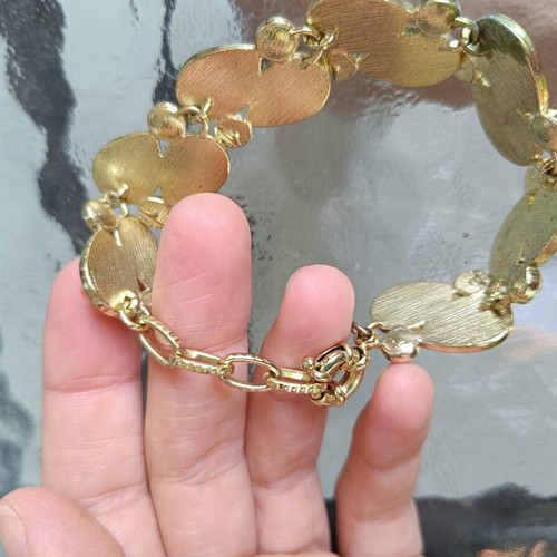 Bracelet with semi-precious stones, like new, adjustable closure