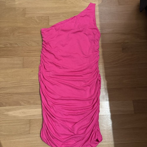 Desiree one-shoulder bodycon dress like new, fuchsia pink, size M