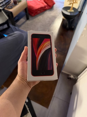 iPhone SE gen 1 Product red box new