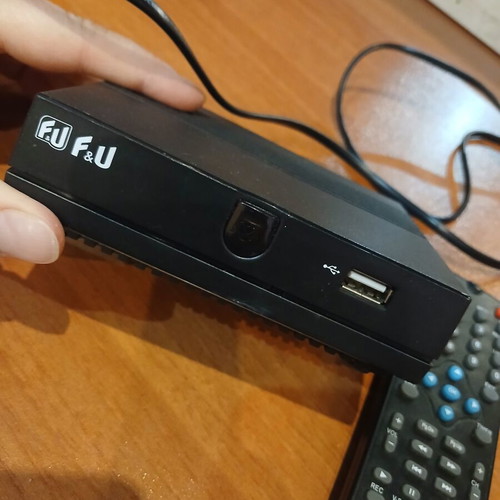 F&U TV decoder with remote control