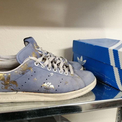 Adidas Stan Smith X krsn used, blue with gold designs, size 44 2/3
