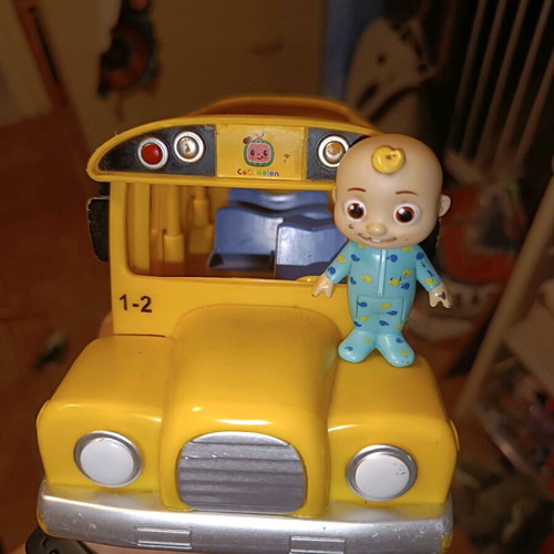 Cocomelon school bus like new with sound