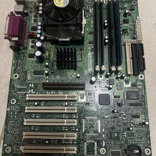 Motherboard Socket 423 with P4 processor and memory used
