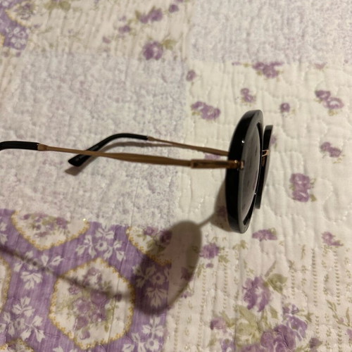 Stradivarius sunglasses new, black with case and cloth