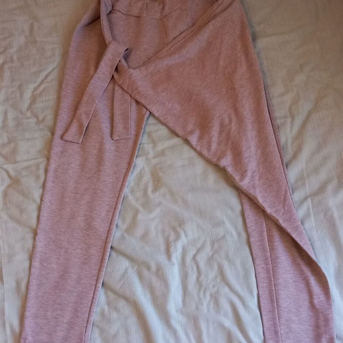 Pants with unique front tie like new, size small-medium, gray