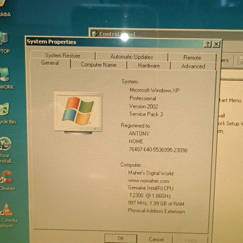 Laptop Philips Freevents X53GR used with accessories and external keyboard