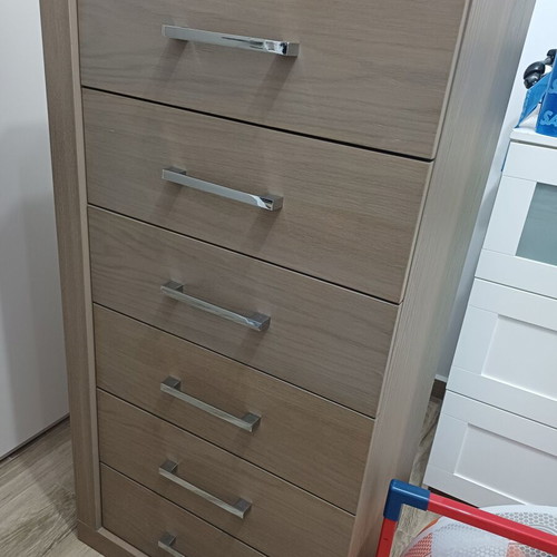 Tall dresser with mirror set like new, oak wood
