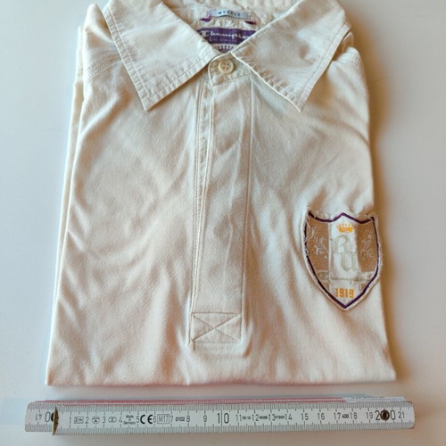 Champion T-shirt Medium/Small like new, cream color, 100% cotton