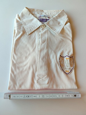 Champion T-shirt Medium/Small like new, cream color, 100% cotton