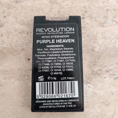 Mono eyeshadow REVOLUTION purple heaven used