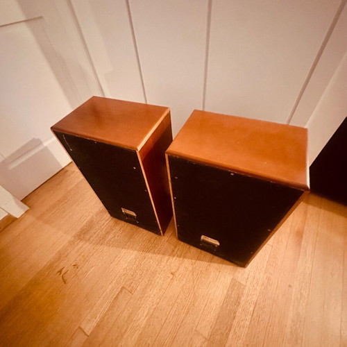 NEC 2 TMX Model S330 3 way speakers used