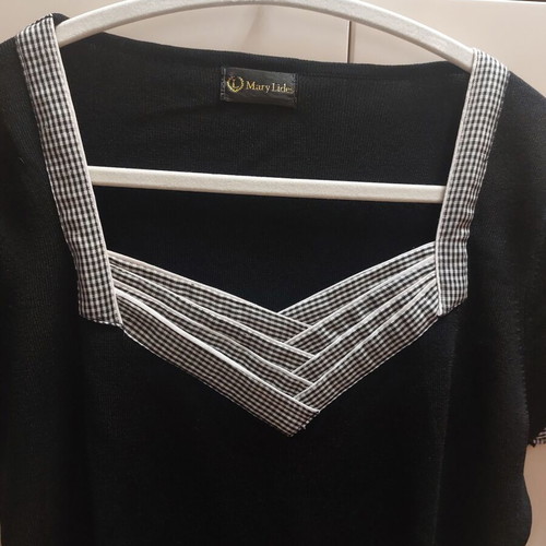 Women's summer blouse black size L like new