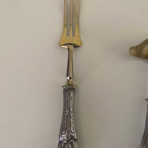 Vintage serving set of 3 pieces used with wear on one handle