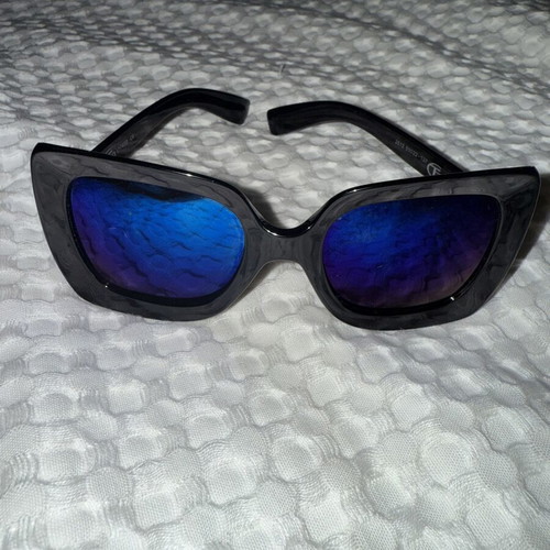 GT Diamond Clear Eyewear Sunglasses with Blue Lenses, Like New