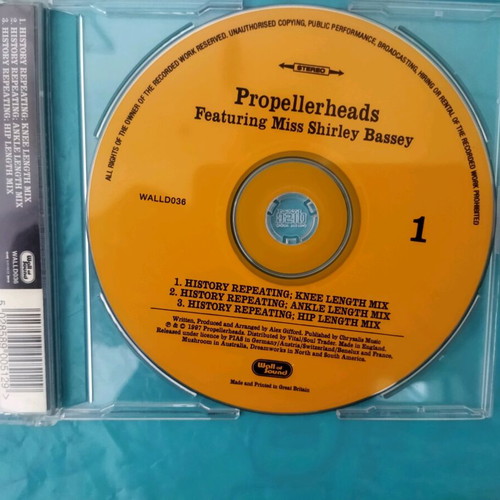 Propellerheads and Passengers CDs like new, singles