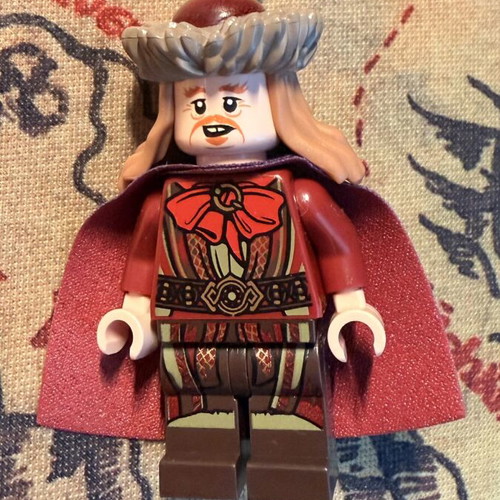 Lego The Hobbit Master of Lake Town Figure like new lor085