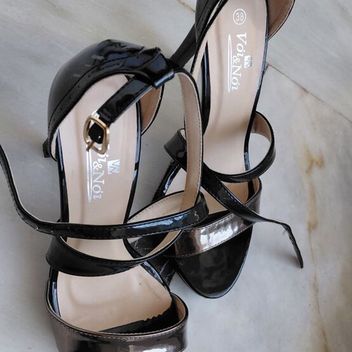 Black patent leather women's sandals with silver detail
