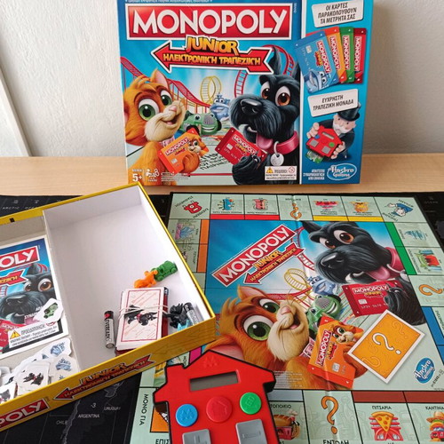 Monopoly Junior electronic banking board game used