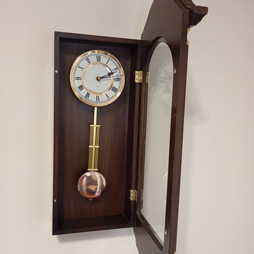 Classic Wooden Wall Clock 70s quartz like new
