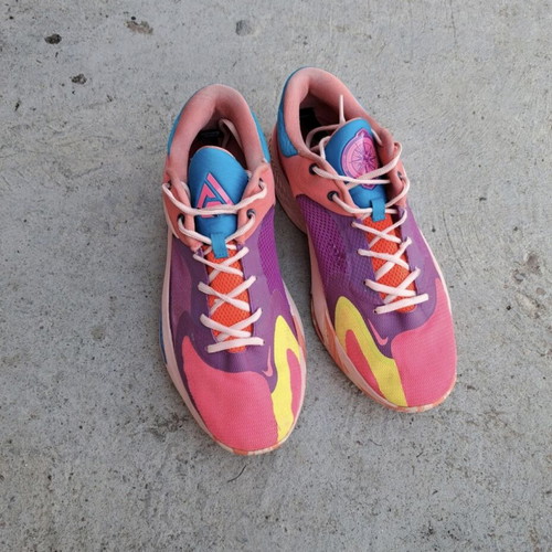 Nike Zoom Freak 4 χαμηλά μπασκετικά παπούτσια μεταχειρισμένα, ροζ πολύχρωμα, μέγεθος 46