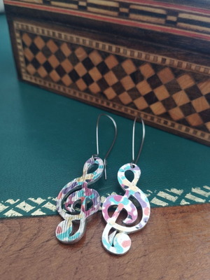 Treble clef earrings, colorful, dangle