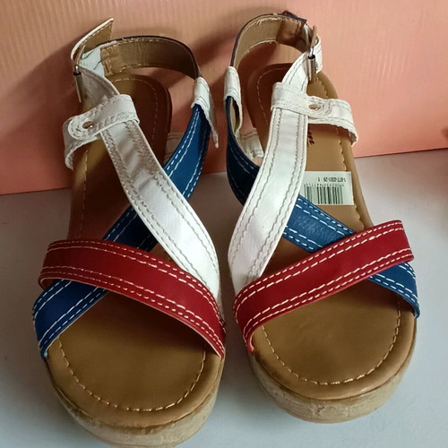 Adam's Shoes Summer Platform Sandals Size 36 Like New