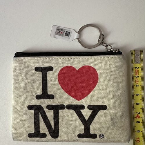 I Love NY Coin Purse new with zipper and keychain