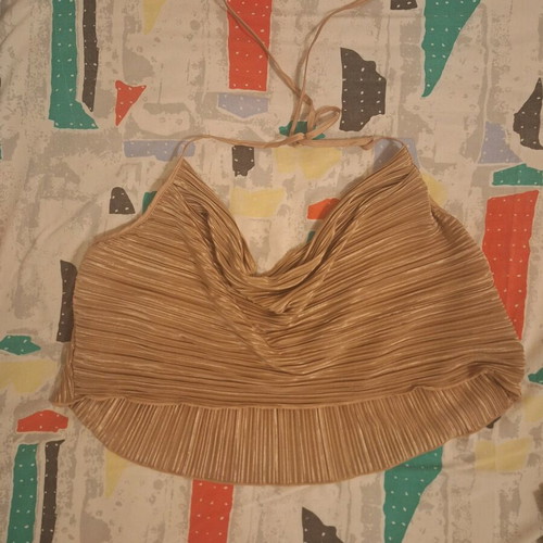 Cropped Top Shein Curve 3XL in very good condition, gold