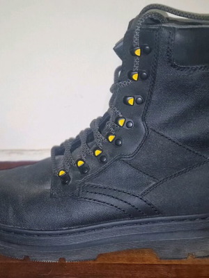 Dr. Martens Iowa μποτάκια νούμερο 45 σαν καινούργια, μαύρα