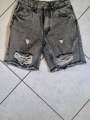 Βερμούδα Pink Woman μαύρη νούμερο 36 σε τέλεια κατάσταση