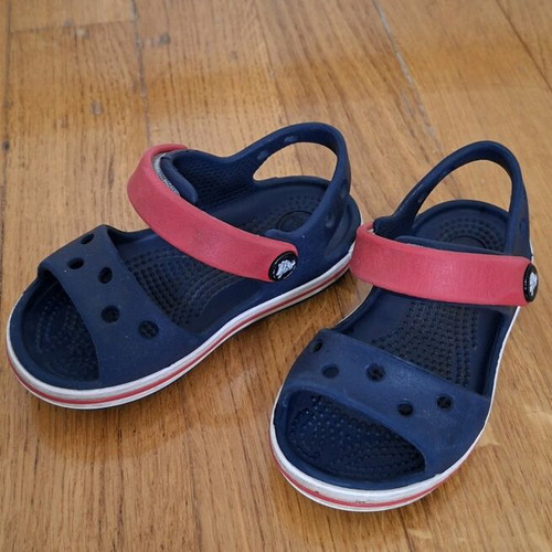 Crocs sandals c6 blue and red like new