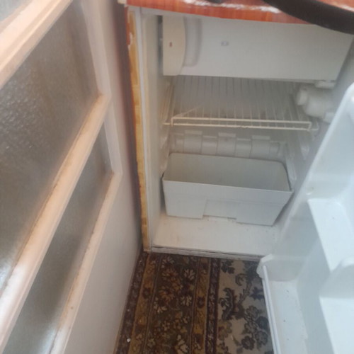 Mini fridge like new