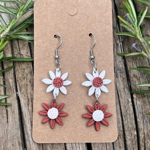 Daisy earrings new, white and copper color