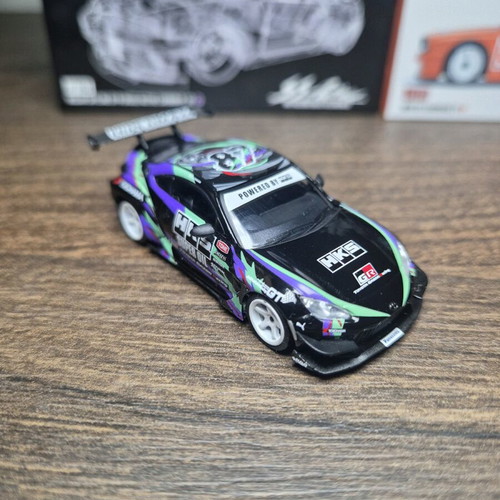 Hot Wheels collectible car set new with rubber wheels