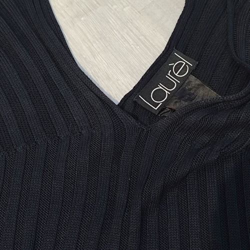 Laurèl sleeveless top by Max Mara, size M, like new, black