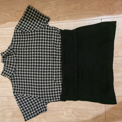 Women's wool sweater like new, size M, black and gray