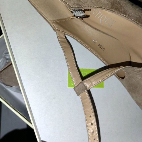 Beige suede Mary Jane style pumps, size 35, like new