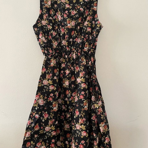 Floral mini φόρεμα με τσέπες ανανεωμένο, μέγεθος S, μαύρο πολύχρωμο