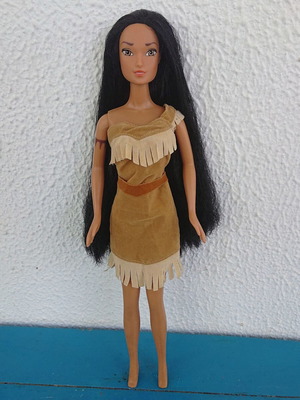 Vintage Princess Pocahontas Doll Simba 2001 used