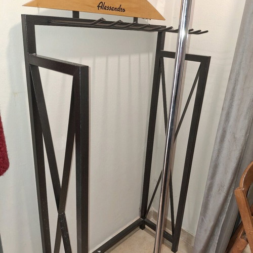 Clothes rack for store like new